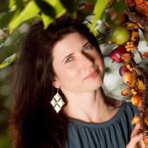 Meet your Posher, Holly